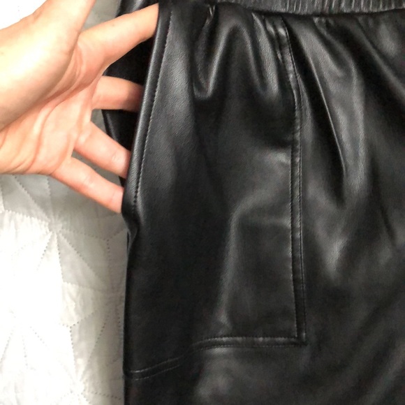 7 for all mankind faux leather joggers - Picture 3 of 6